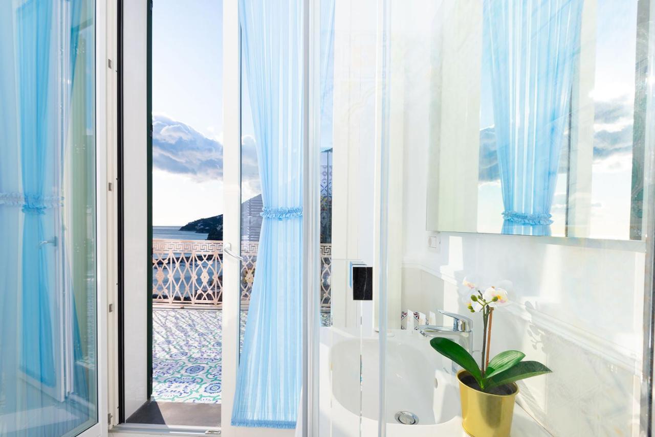 Amore Rentals - Palazzo Della Storia Amalfi Zewnętrze zdjęcie