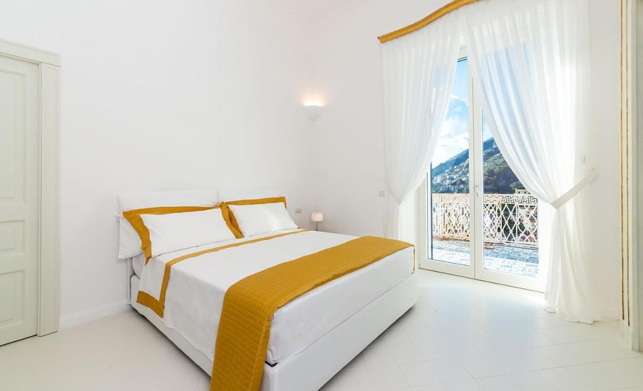 Amore Rentals - Palazzo Della Storia Amalfi Zewnętrze zdjęcie