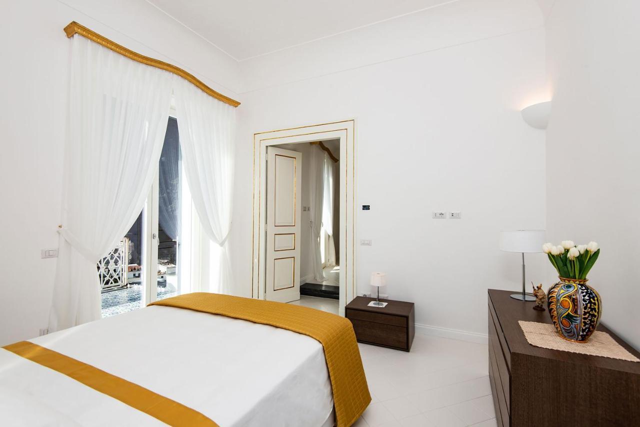 Amore Rentals - Palazzo Della Storia Amalfi Zewnętrze zdjęcie